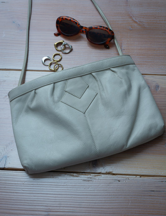 Vintage Cream Leather Purse