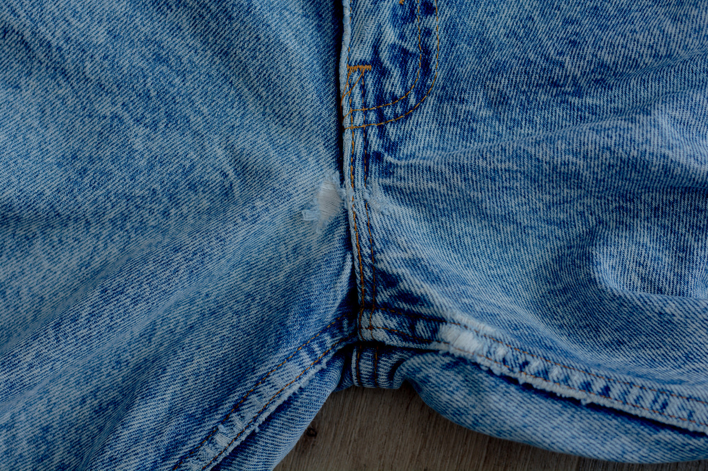 Vintage Acid Wash Levi's Light Blue Denim Jeans